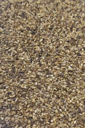 Whole Sesame Seeds - 1 KG - سمسم بلدي بقشره