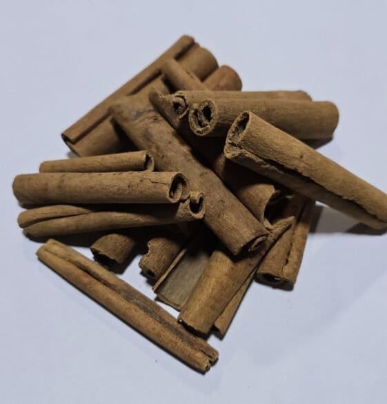 cinnamon sticks